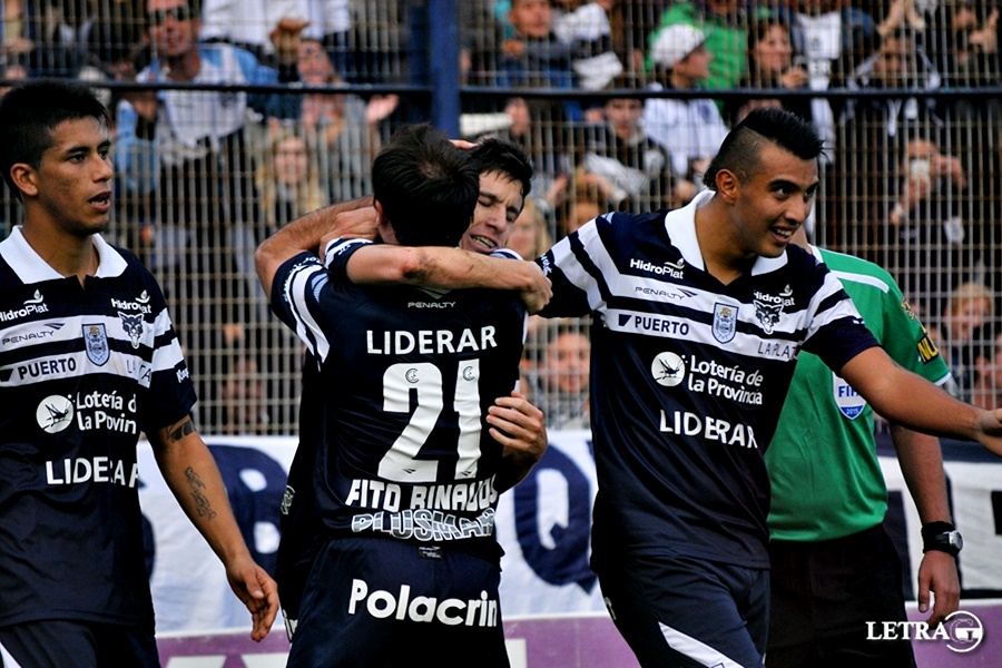 NACHO LE PUSO LA FIRMA